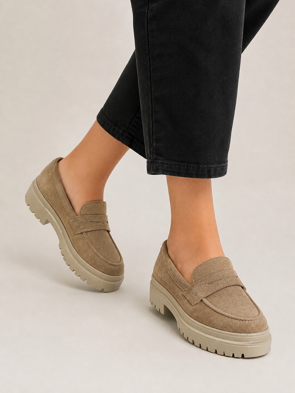 PATINA Zoe Suede Platform Penny Loafer 8.5 Chunky Lug Sole‎ Preppy Academia Tan